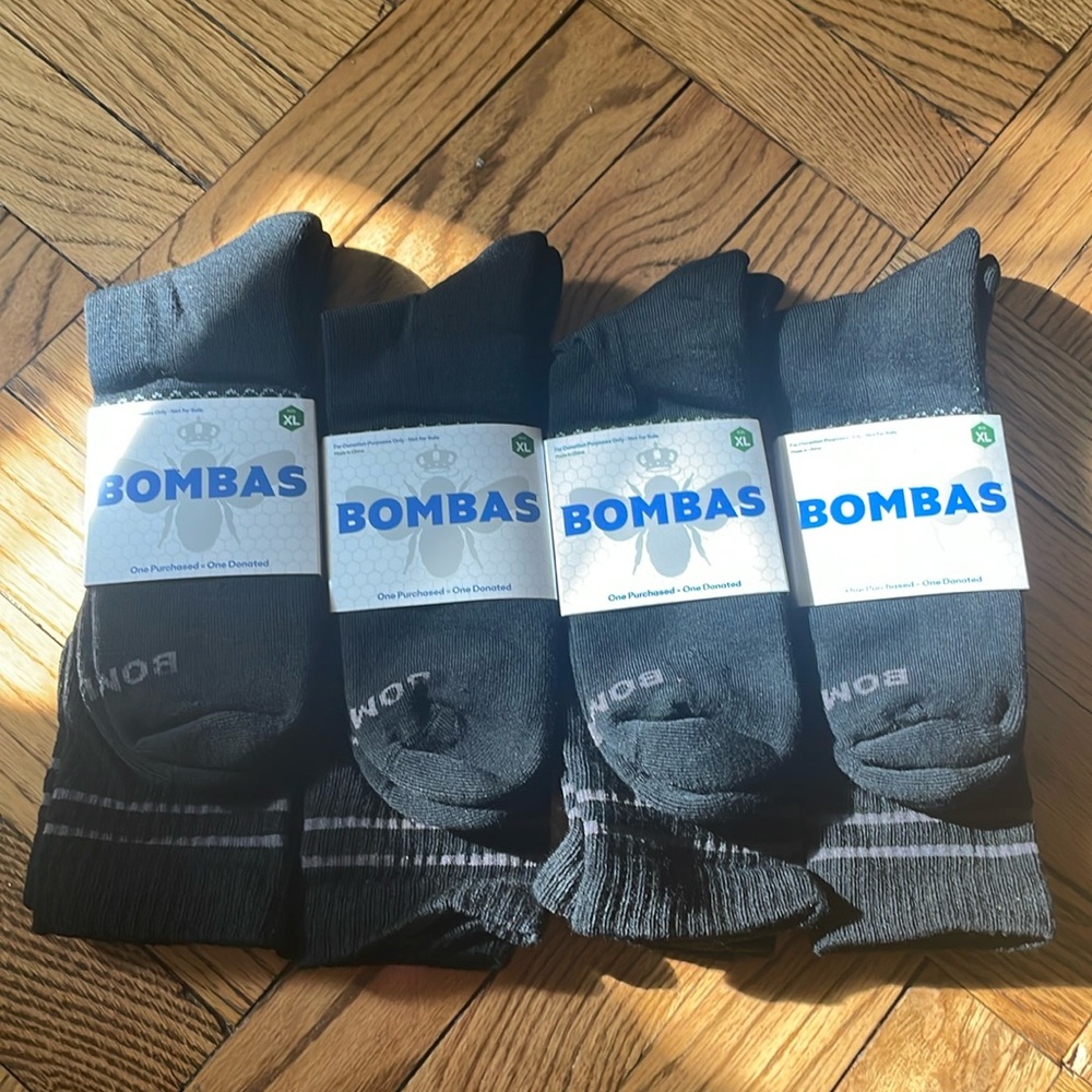 Bombas Men’s XL Black Crew Socks - 4 Pack NWT